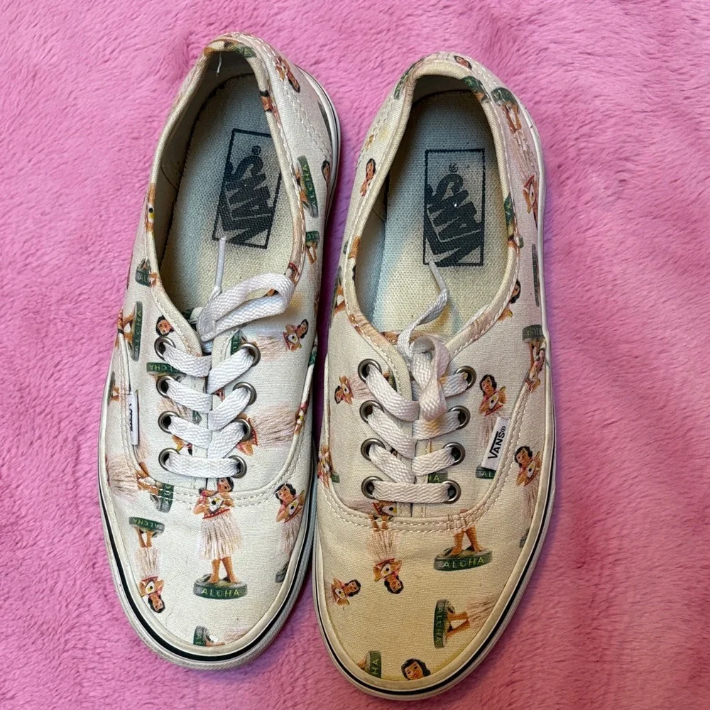 Vans Womens Cream Hula Girl Print Sneakers - Picture 4 of 7